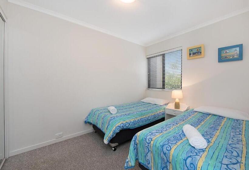 两居室经济型公寓, Joanne Apartments