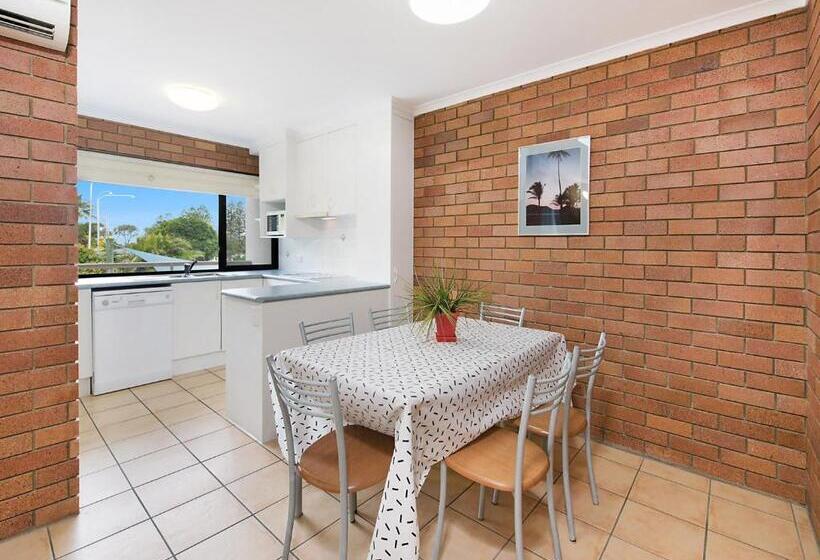 两居室经济型公寓, Joanne Apartments