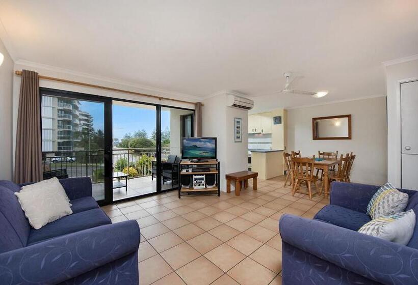 两居室经济型公寓, Joanne Apartments