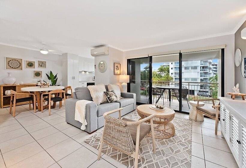 带2个卧室的高级公寓, Joanne Apartments