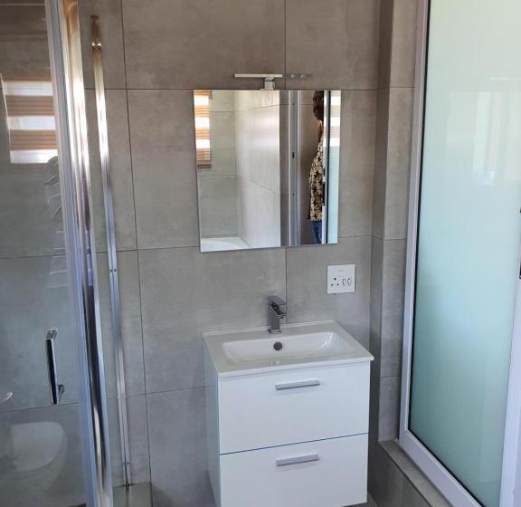 标准间, Sunnyridge Lodge