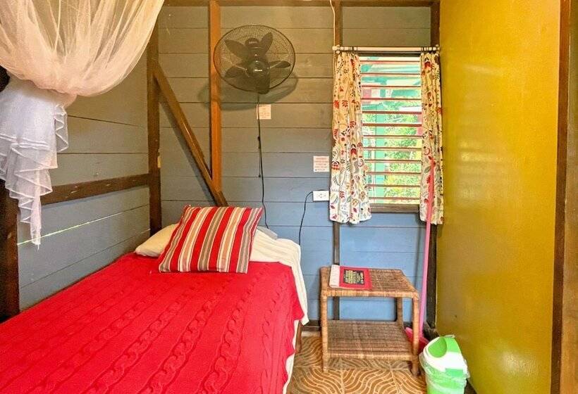 اتاق اکونومی, Judy House Cottages And Rooms