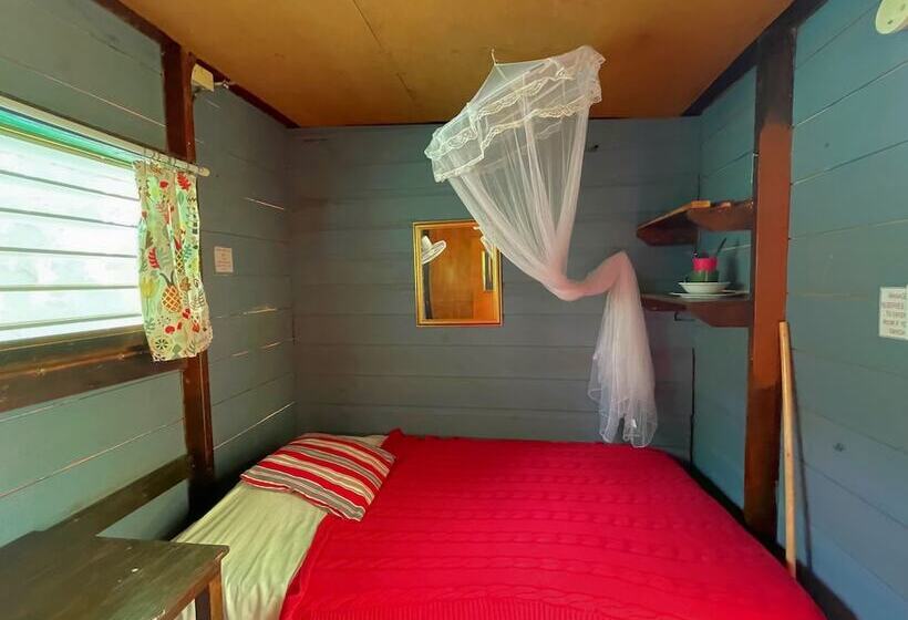 اتاق اکونومی, Judy House Cottages And Rooms