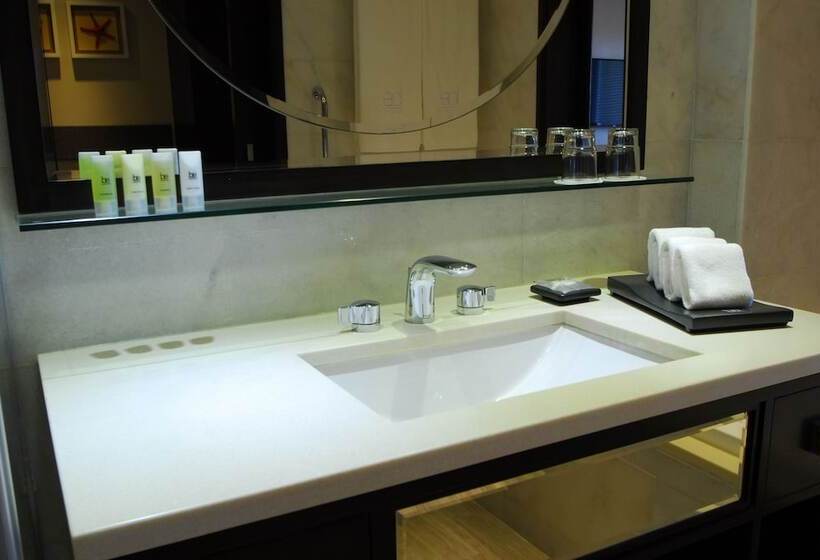 اتاق لوکس, Be Grand Resort Bohol