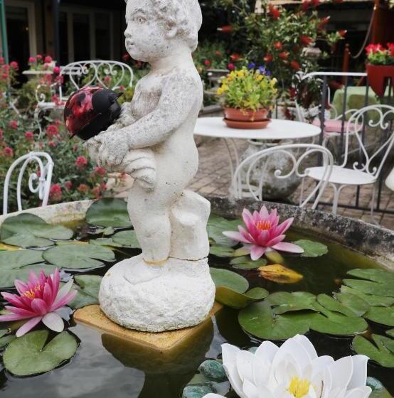 غرفة قياسية, Maison D Hôtes Et Roulotte Le 6 Bis