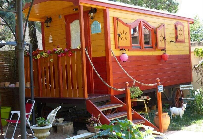 غرفة قياسية, Maison D Hôtes Et Roulotte Le 6 Bis