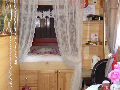 غرفة قياسية, Maison D Hôtes Et Roulotte Le 6 Bis