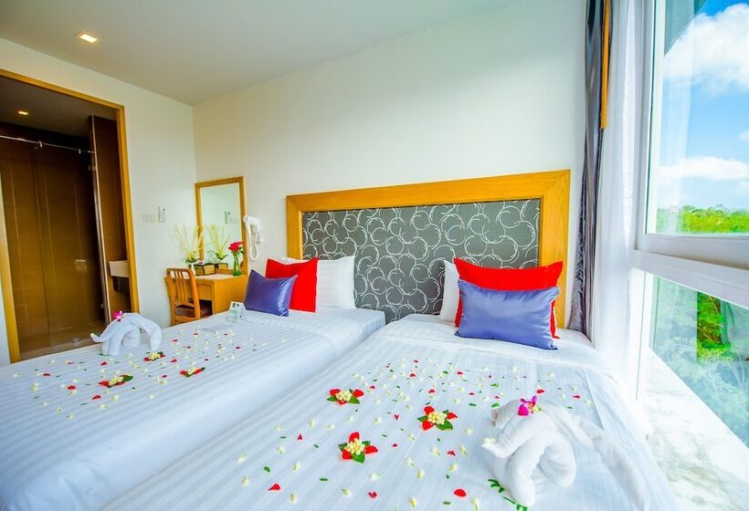 إستوديو ديلوكس, Grand Nai Harn Suites