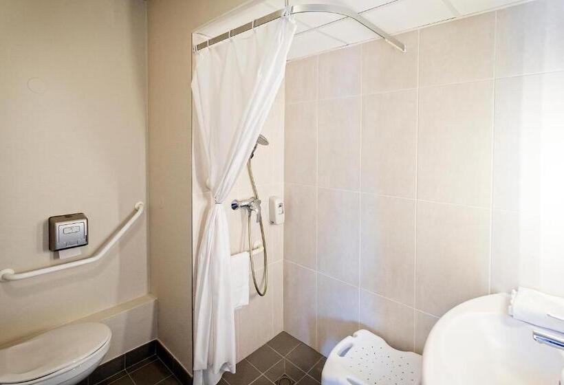 Номер Стандарт Адаптированный для Инвалидов, B&b Hotel Dieppe