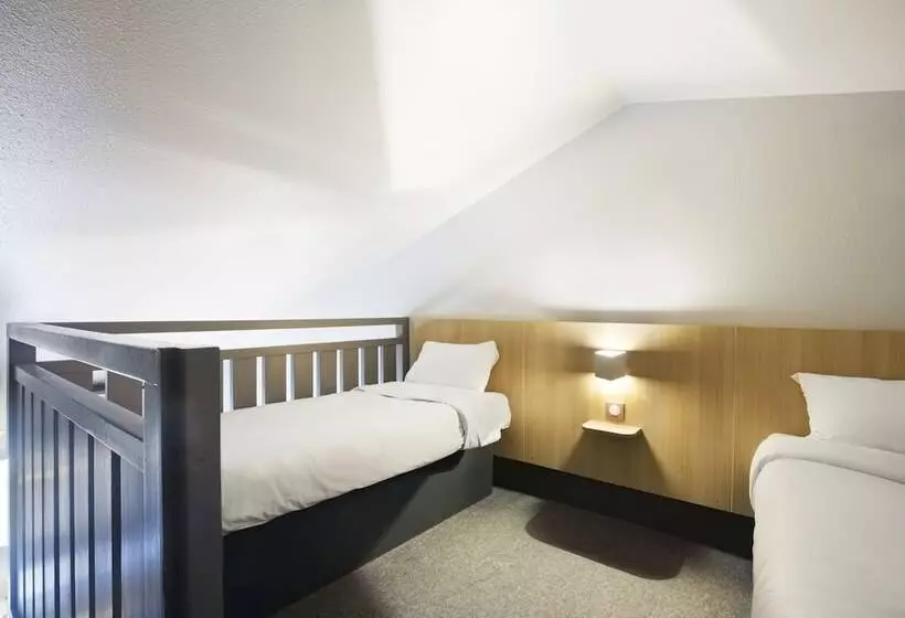 スタンダード４人部屋, B&B Hotel Lyon Saint Priest
