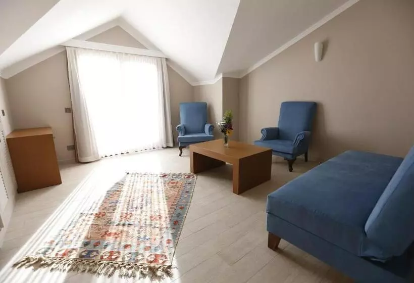 سوییت, Renka Hotel & Spa