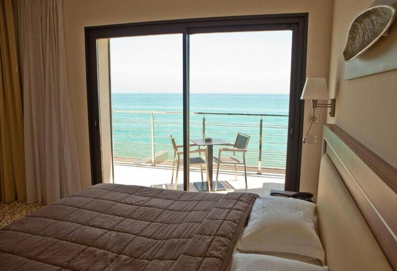 חדר דלוקס נוף לים, Villa Azur