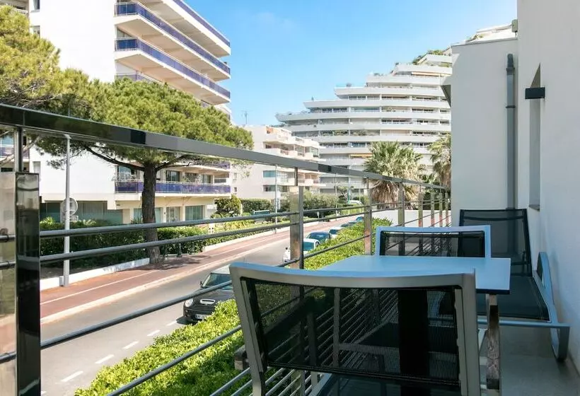 スーペリアールーム, Villa Azur