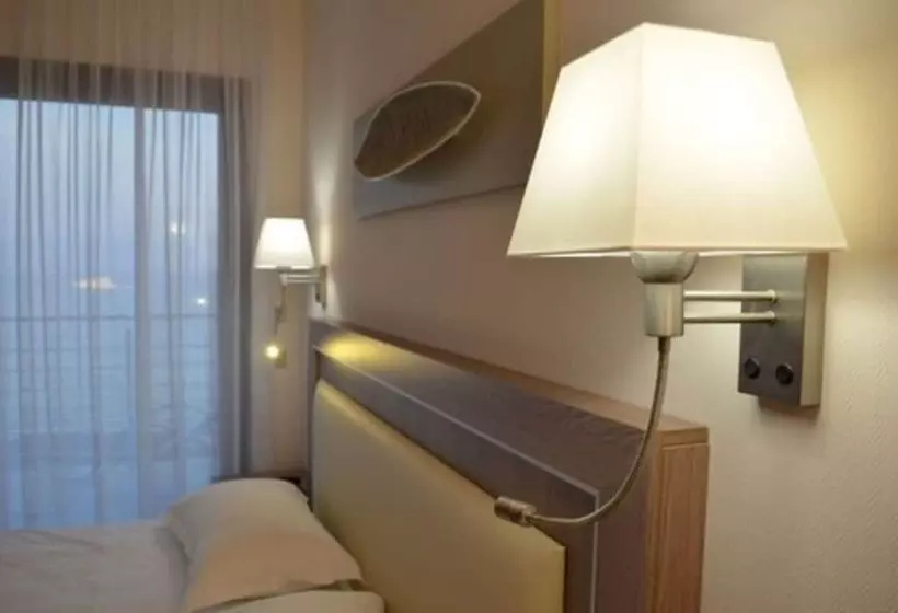 オーシャンビュースーペリアールーム, Villa Azur