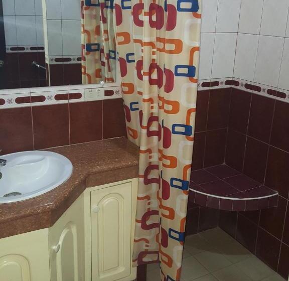 غرفة ديلوكس, Kokomos Suites