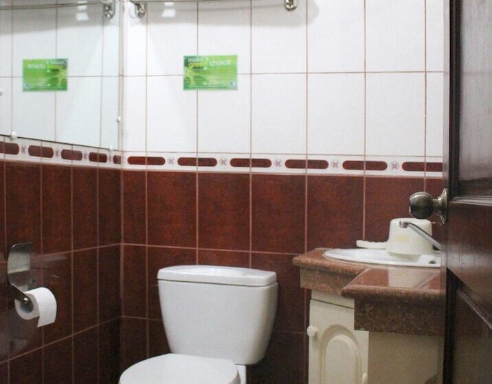 غرفة ديلوكس, Kokomos Suites