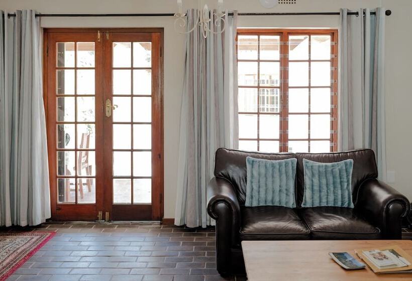 Семейный Номер, Aan De Oever Guesthouse