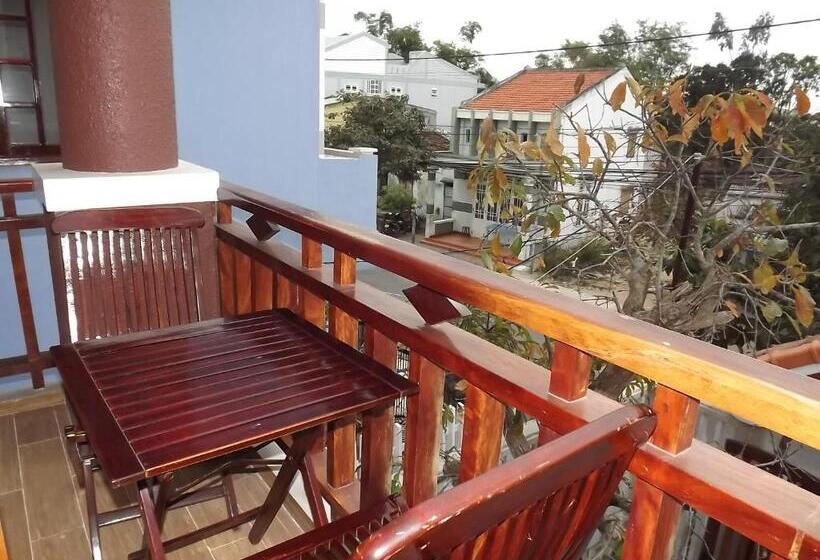 اتاق خانوادگی, Hoang Thu Hostel