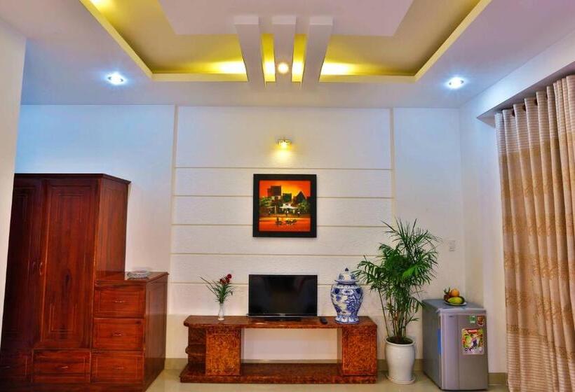 اتاق خانوادگی, Hoang Thu Hostel