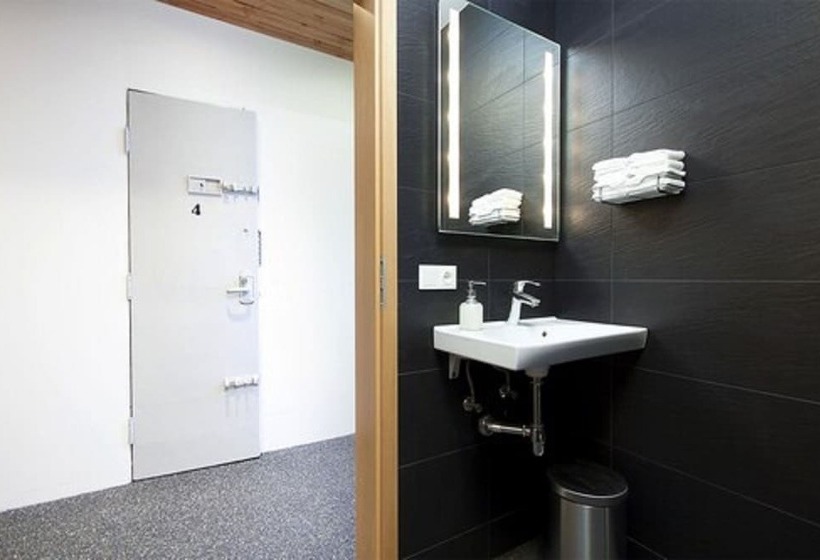 اتاق استاندارد با سرویس بهداشتی مشترک, Kef Guesthouse By Keflavik Airport