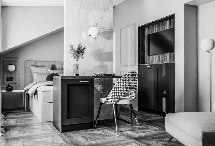 חדר דלוקס לשלושה עף נוף, Villa Dorma