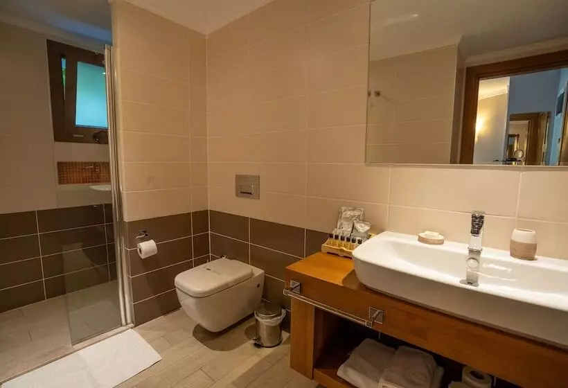 سوییت جونیور, Renka Hotel & Spa