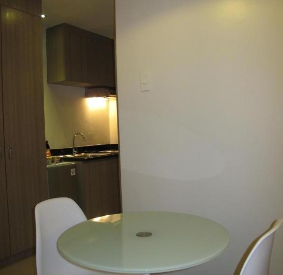 Номер Executive, Zerenity Hotel & Suites