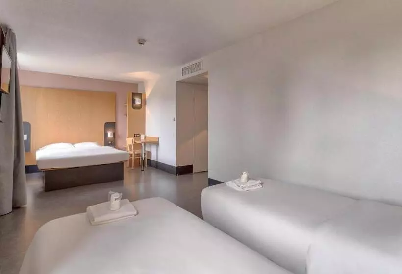 スタンダード４人部屋, B&b Hotel Bayonne Tarnos