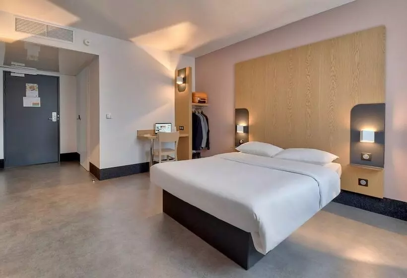 身障者適用スタンダードルーム, B&b Hotel Bayonne Tarnos