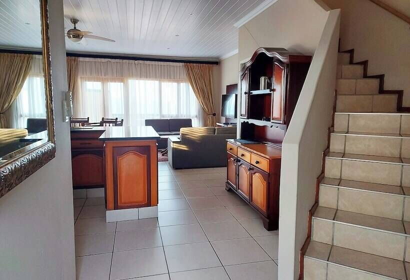 Апартаменты 3 Спальни, Perna Perna Mossel Bay