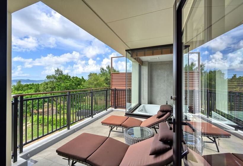 جناح, Fusaki Beach Resort Hotel & Villas