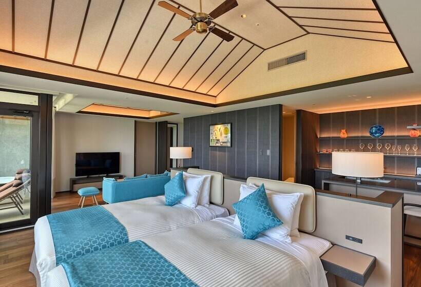 Люкс, Fusaki Beach Resort Hotel & Villas