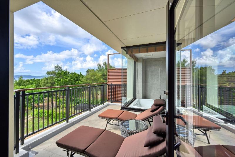 جناح, Fusaki Beach Resort Hotel & Villas