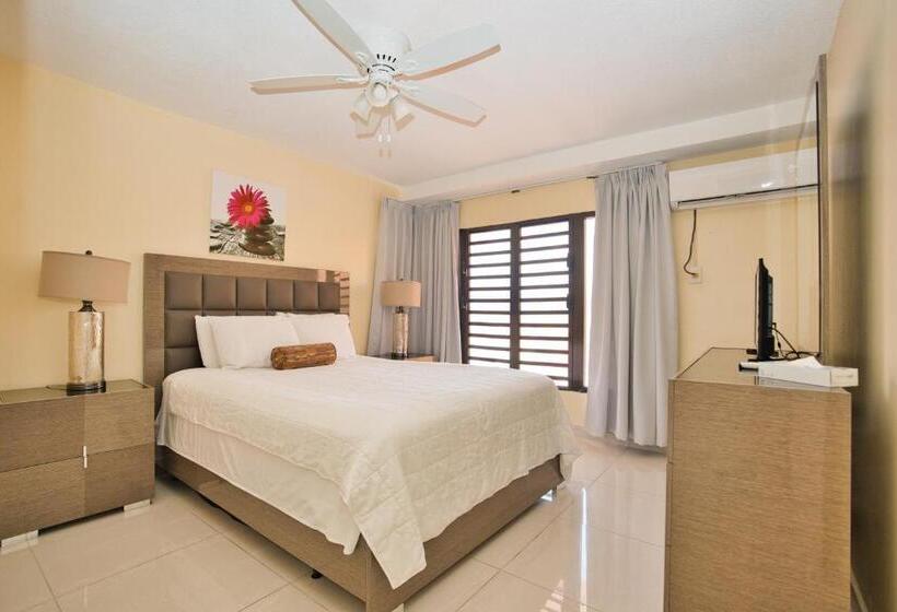 1 Bedroom Penthouse Apartment, Horizon View Beach