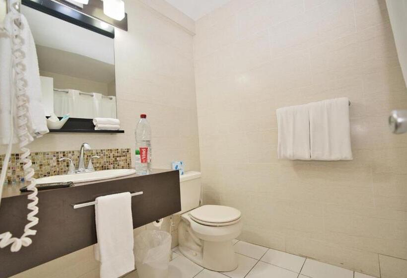 1 Bedroom Penthouse Apartment, Horizon View Beach