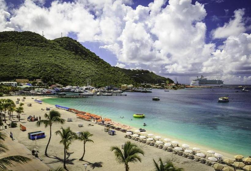 1 Bedroom Penthouse Apartment, Horizon View Beach