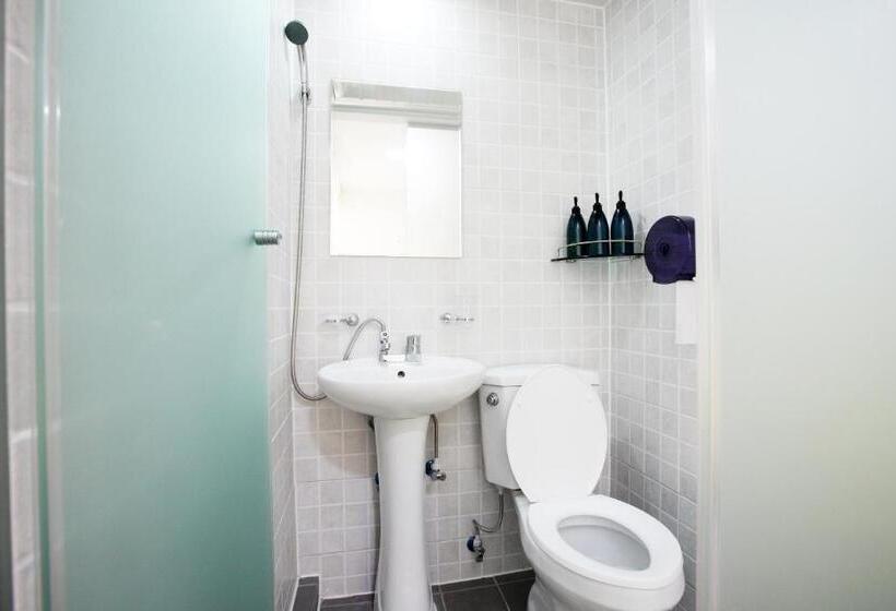 标准三人间, 24 Guesthouse Myeongdong Avenue