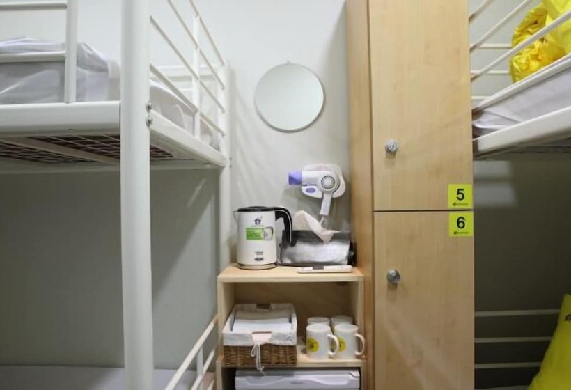 家庭间, 24 Guesthouse Myeongdong Avenue