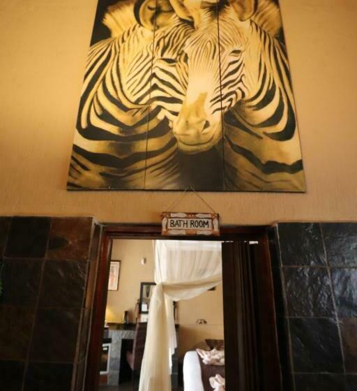 带大床的豪华间, African Rock Lodge