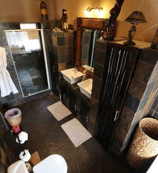 带大床的豪华间, African Rock Lodge