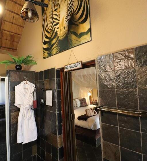 اتاق لوکس با تخت بزرگ, African Rock Lodge