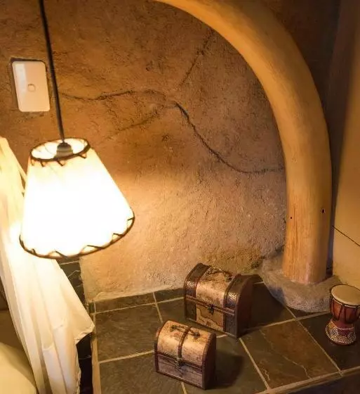 キングサイズベッドのデラックスルーム, African Rock Lodge