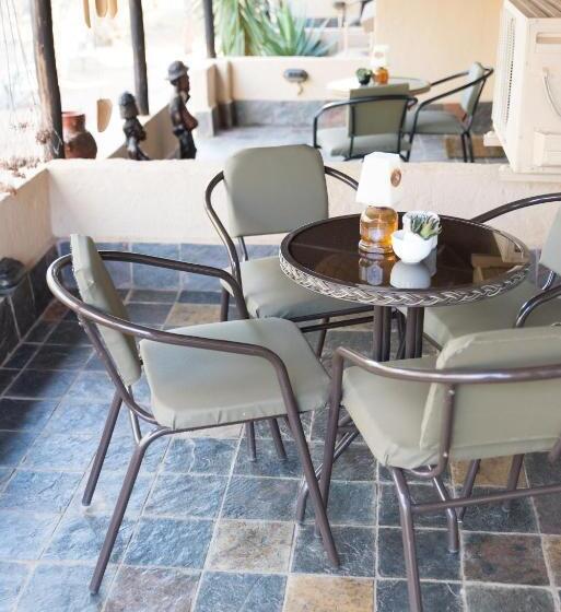 带大床的豪华间, African Rock Lodge