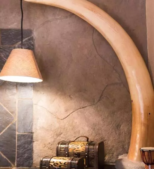 キングサイズベッドのデラックスルーム, African Rock Lodge