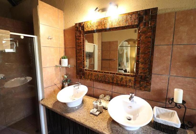 家庭间, African Rock Lodge