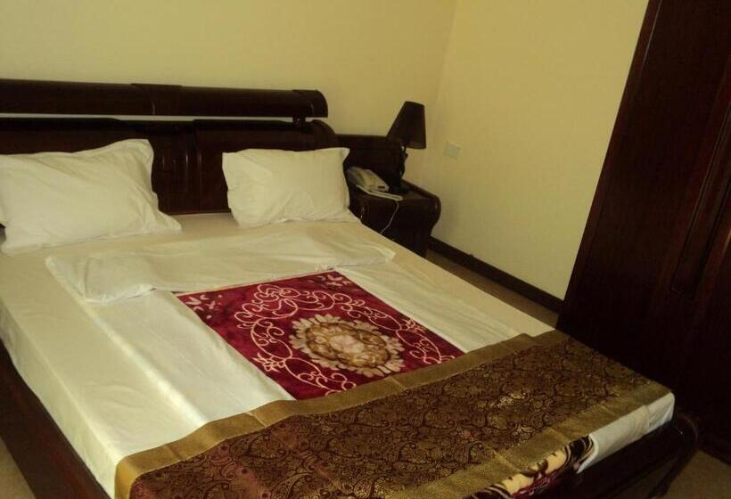 اتاق لوکس, Biraj International