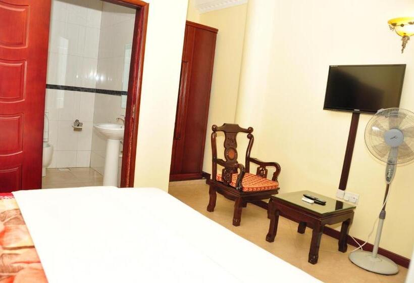 اتاق لوکس, Biraj International