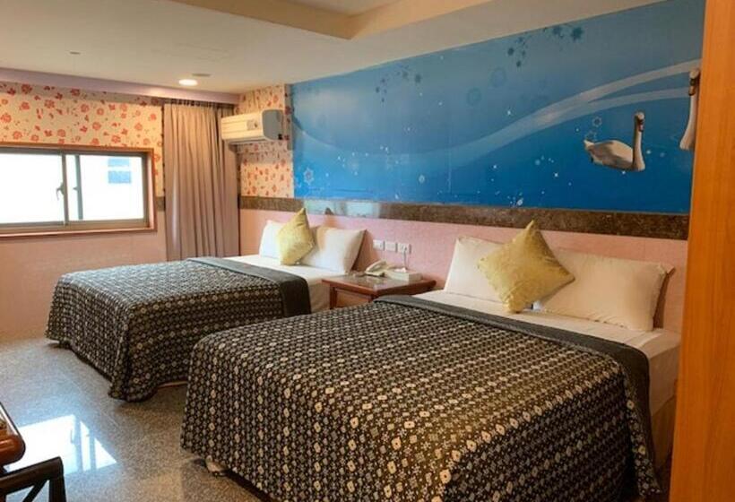 اتاق کلاس بیزنس, Yi Pin Business