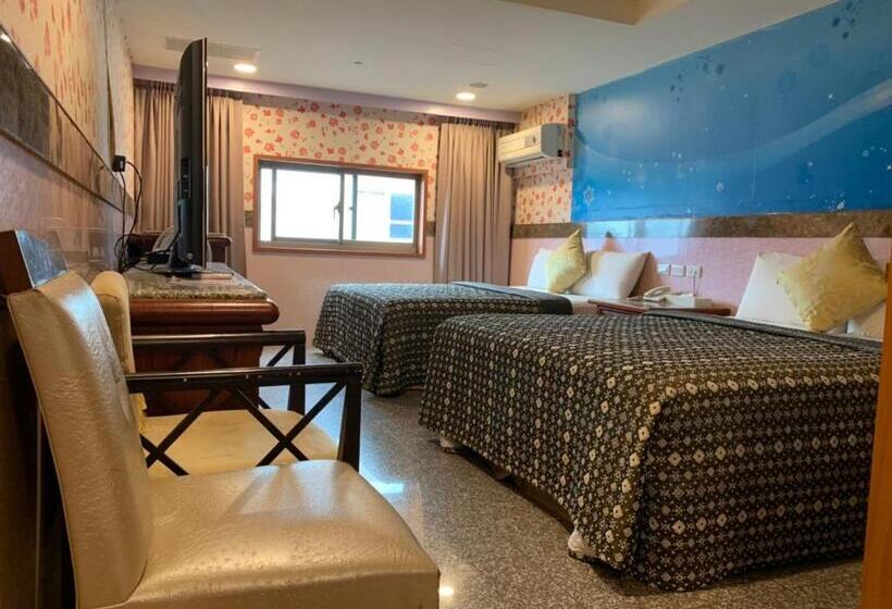 اتاق استاندارد چهار تخته, Yi Pin Business