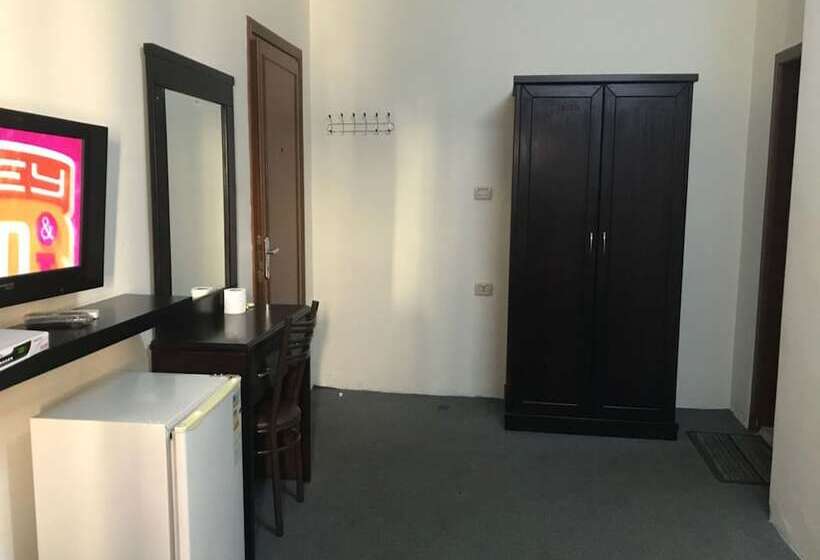 スタンダードシングルルーム, Kahramana